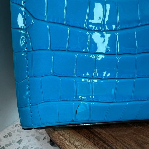 NWT MICHAEL KORS GIGI Santorini Blue SM EW MSRG Embossed HANDBAG - Picture 8 of 9